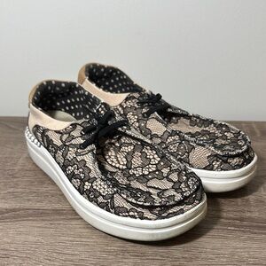 Hey Dude Women’s Wendy Slip On sneaker black lace